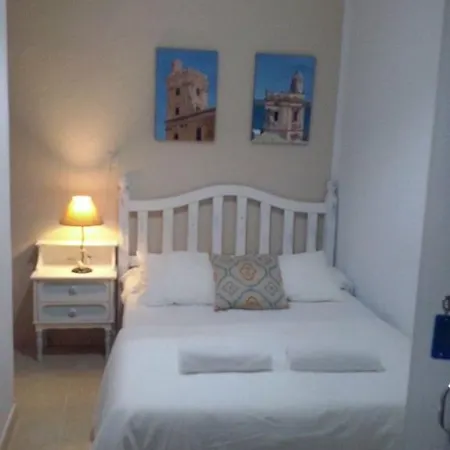 Pension Cadiz בית הארחה *
