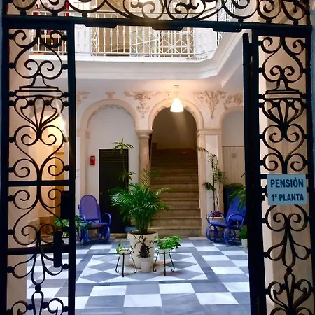 Pension Cadiz Кадіс