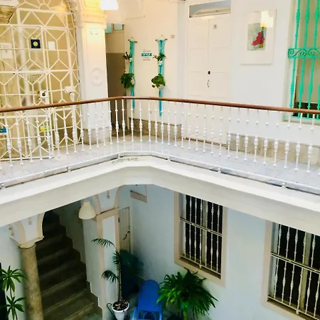 Гостьовий будинок Pension Cadiz *